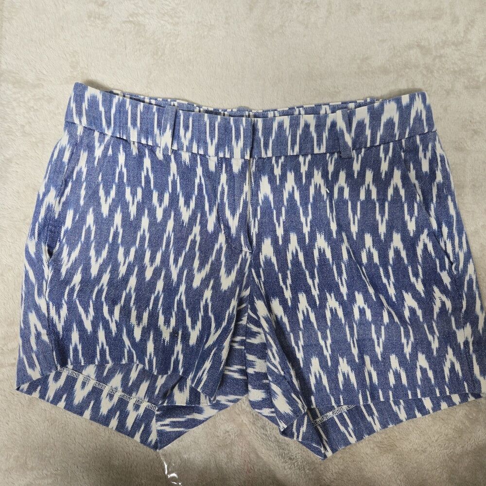 J Crew Blue White Ikat Print Twill Chino Shorts Size 0 Flat Front Zig Zag